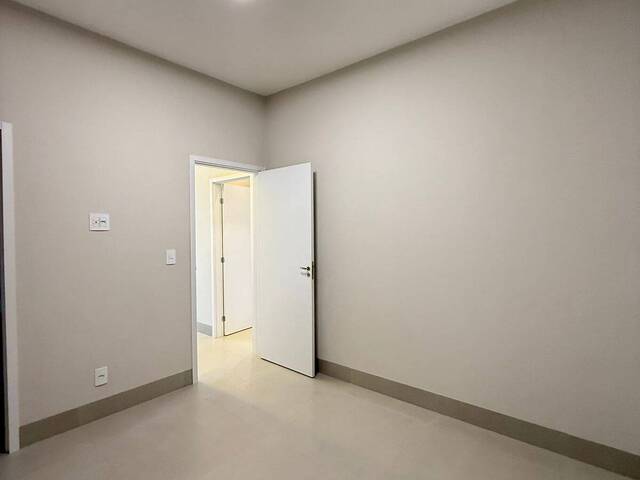 #51 - Casa para Venda em São José do Rio Preto - SP