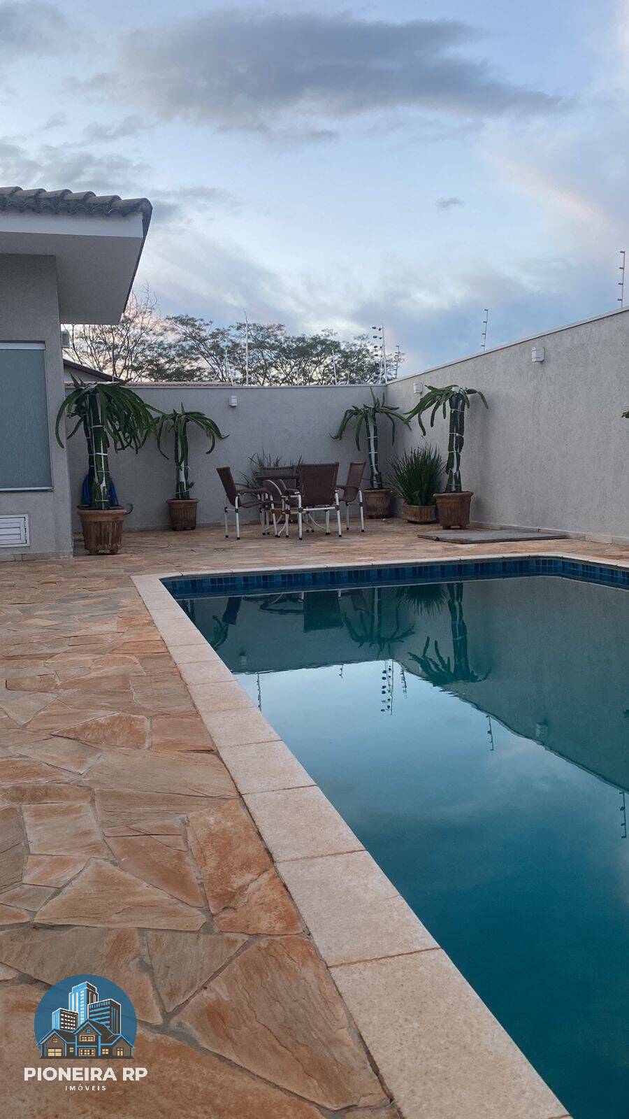 Casa, 3 quartos, 250 m² - Foto 3