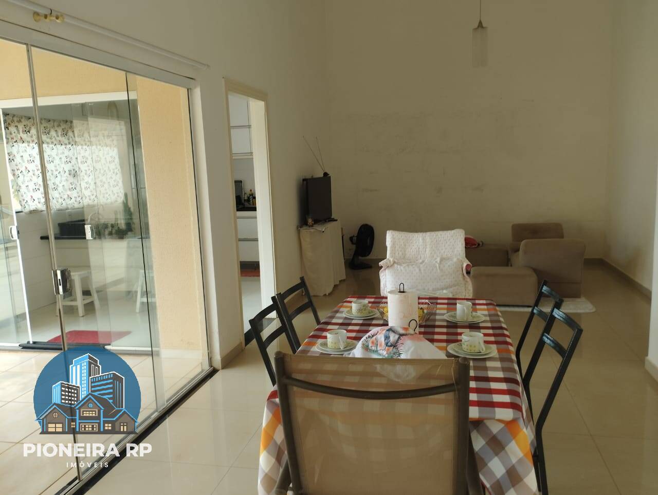 Casa, 4 quartos, 240 m² - Foto 6