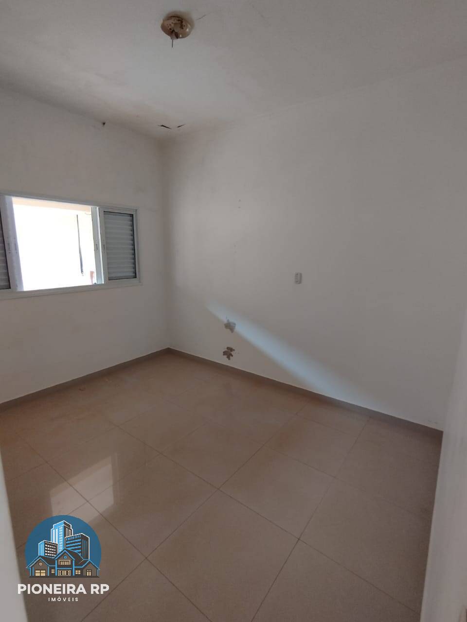 Casa, 4 quartos, 240 m² - Foto 8
