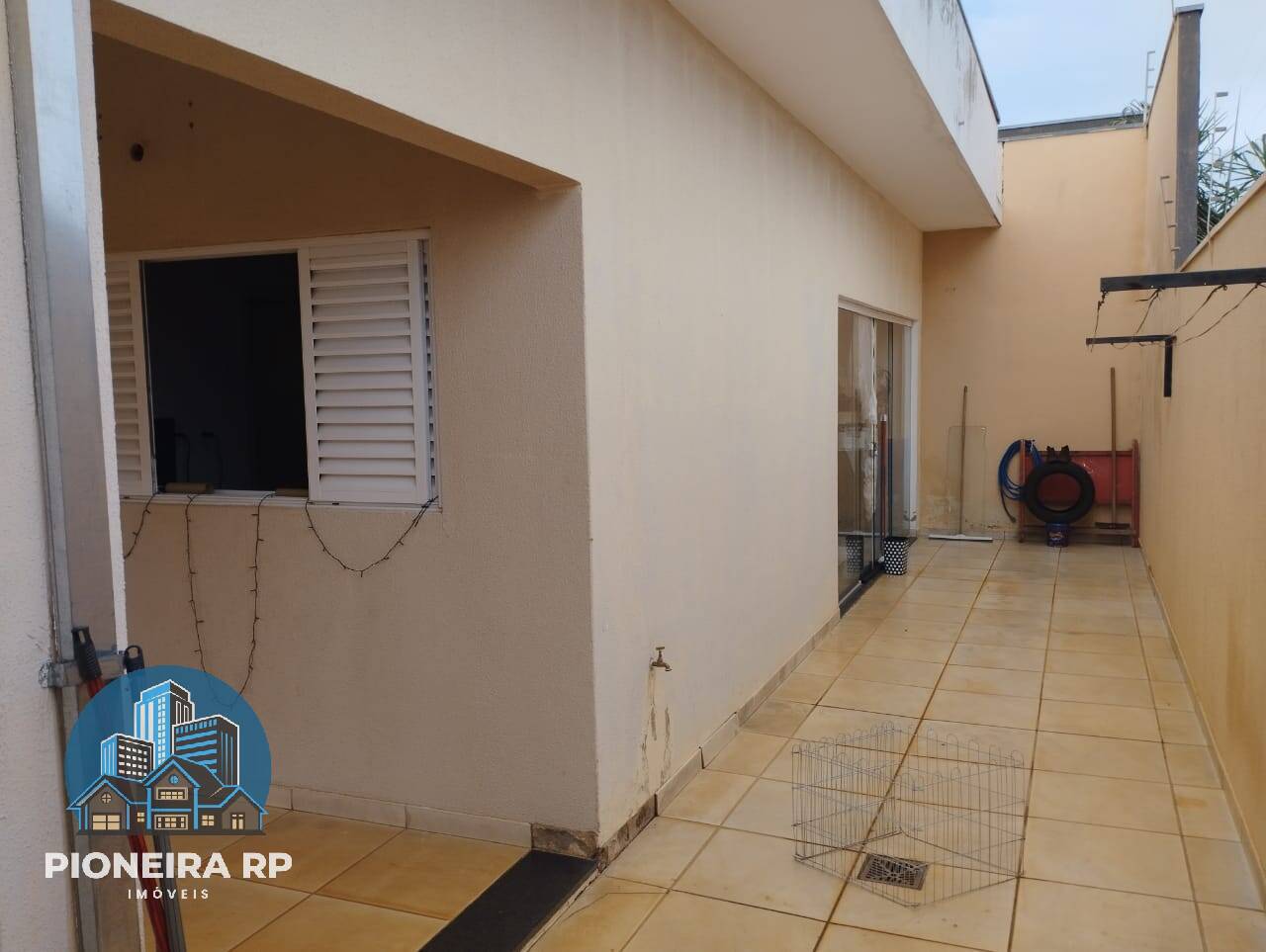 Casa, 4 quartos, 240 m² - Foto 10