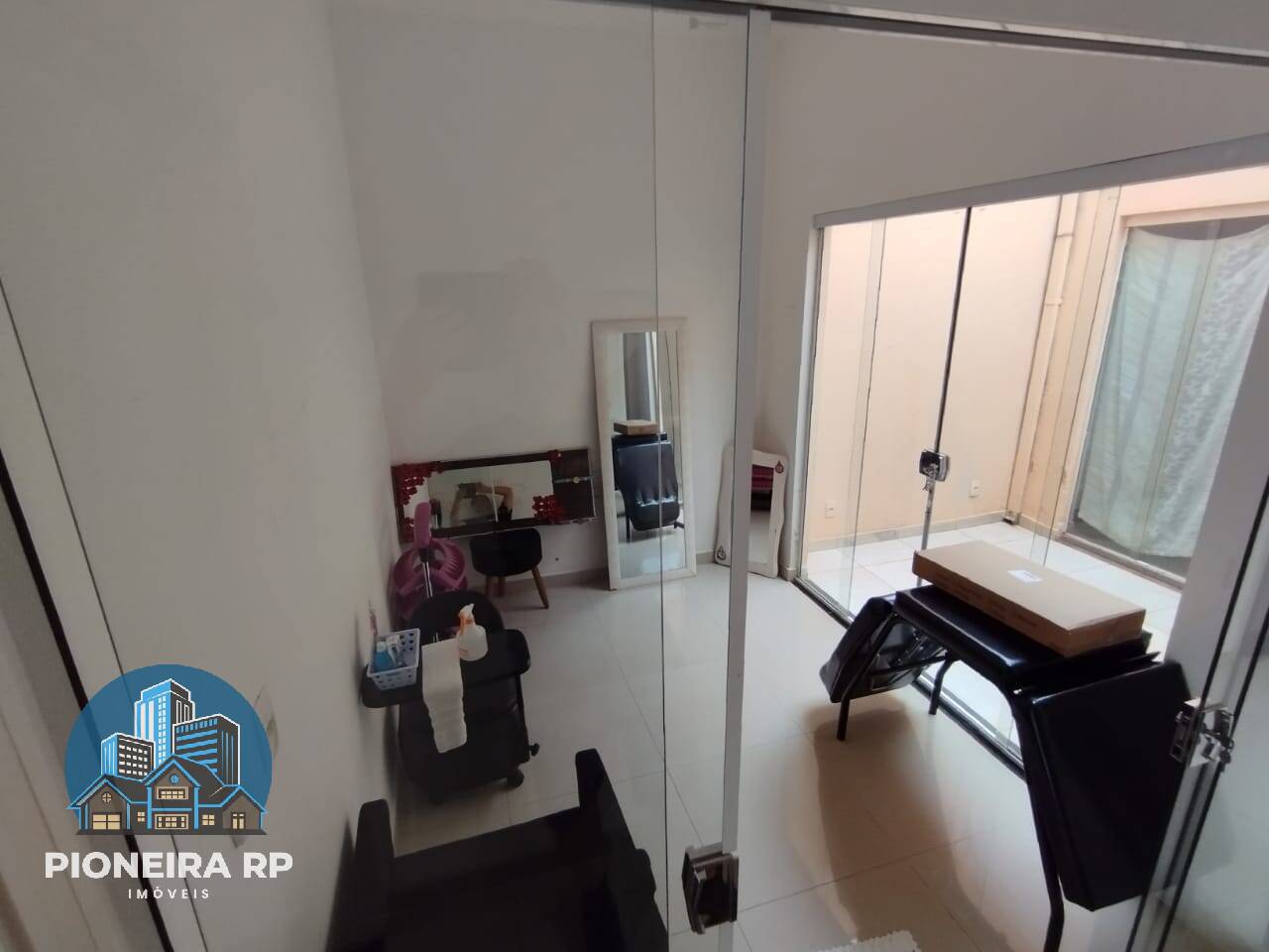 Casa, 4 quartos, 240 m² - Foto 13